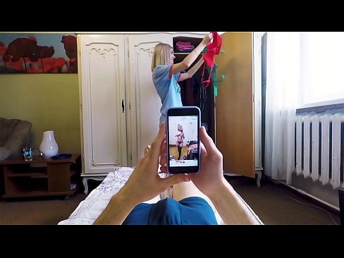 ❤️ Stiefschwëster huet hire Brudder kum direkt ier d'Mamm heem koum Häre Porno bei eis