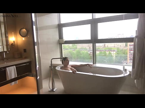 ❤️ Enorm Babe Leidenschaftlech ruckelt hir Muschi am Buedzëmmer Häre Porno bei eis