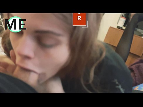 ❤️ Hals Dick, zerräissen Strumpfhosen an zerräissen Fersen schéin ze treffen Häre Porno bei eis